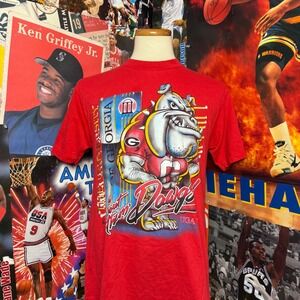 Vintage 90s Georgia Bulldogs NCAA Football Capitol Graphics Tee Red Sz‎ Medium